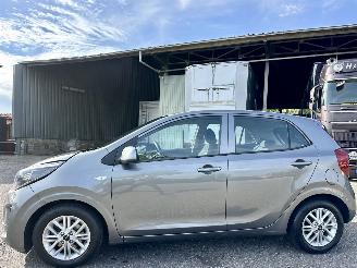 Schadeauto Kia Picanto 1.0 DPi 67pk DynamicLine 5drs - nap - camera - front assist - airco - cruise - carplay - lmv - lichtsensor 2023/1