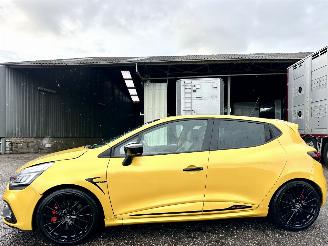Schadeauto Renault Clio Gereserveerd RS Trophy 1.6 Turbo aut + F1 290pk - navi - cam - leer - rode gordels - bose - 18 inch - stage 2 - keyless 2018/3