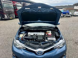 Toyota Auris Touring Sports 1.8 Hybrid 99pk aut Executive - facelift - camera - clima - cruise - privacy glass - licht + regensensor picture 82