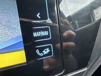 Toyota Auris Touring Sports 1.8 Hybrid 99pk aut Executive - facelift - camera - clima - cruise - privacy glass - licht + regensensor picture 35