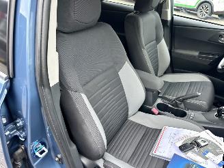 Toyota Auris Touring Sports 1.8 Hybrid 99pk aut Executive - facelift - camera - clima - cruise - privacy glass - licht + regensensor picture 50