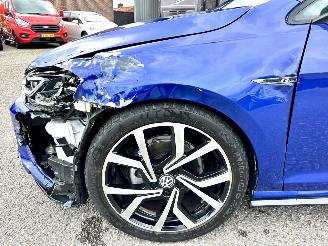 Volkswagen Golf 1.5 TSI is 150pk aut + f1 R-Line 5drs - pano - virtual - 19 inch - keyless - front + line assist - carplay - kameleon tint picture 12