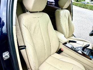 BMW 3-serie 328i xDrive 245pk aut + f1 M-Sport Ed High Exe - schuifdak - stuurverw - stoelverw v+a - Hud - keyless entry + start picture 49