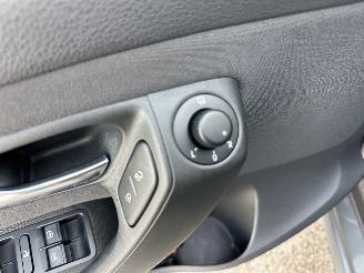 Volkswagen Polo 1.2 TSI 105pk 6-bak Highline 5drs - 75dkm nap - clima + cruise contr - lmv - 4x elektr ramen - privacy glass picture 36