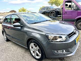 Volkswagen Polo 1.2 TSI 105pk 6-bak Highline 5drs - 75dkm nap - clima + cruise contr - lmv - 4x elektr ramen - privacy glass picture 3