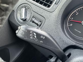 Volkswagen Polo 1.2 TSI 105pk 6-bak Highline 5drs - 75dkm nap - clima + cruise contr - lmv - 4x elektr ramen - privacy glass picture 16