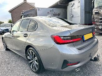 BMW 3-serie 320d 190pk aut + f1 xDrive High Exe sedan - schuifdak - harman/k - head up - keyless - 360cam - stuurverw picture 5