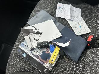 Peugeot Partner 1.5 BlueHDI 99pk Premium Long 3Pers Euro.6 - nap - navi - camera - carplay - airco - cruise - trekh - pdc picture 24