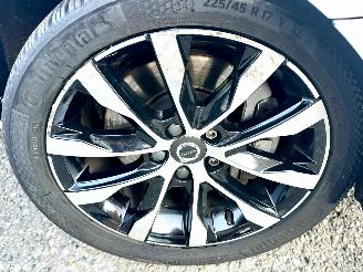 Volvo V-40 1.5 T3 152pk Aut + f1 Dynamic Ed - nap - pano - leer - stoelverw - navi - cam - keyless - harman/kardon picture 78
