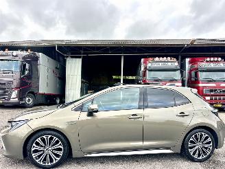 Auto incidentate Toyota Corolla 1.8 Hybrid aut + lpg/g3 onderbouw Executive 2020/8