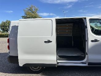 Citroën Jumpy 1.5 BlueHDI 102pk 6-bak L3/H1 3Pers - 69dkm nap - airco - cruise - pdc - 2023 - euro.6 - rijdbaar picture 16