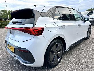 Cupra Born Gereserveerd 62kWh 204pk aut Essential - 47dkm nap - sfeerverl - kuipstoelen - stuurverw - front + line assist picture 5
