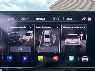 Cupra Born Gereserveerd 62kWh 204pk aut Essential - 47dkm nap - sfeerverl - kuipstoelen - stuurverw - front + line assist picture 19