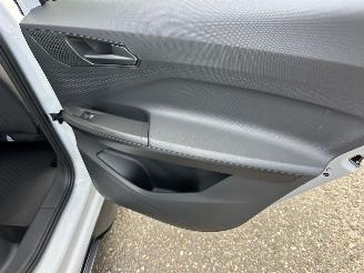 Cupra Born Gereserveerd 62kWh 204pk aut Essential - 47dkm nap - sfeerverl - kuipstoelen - stuurverw - front + line assist picture 63