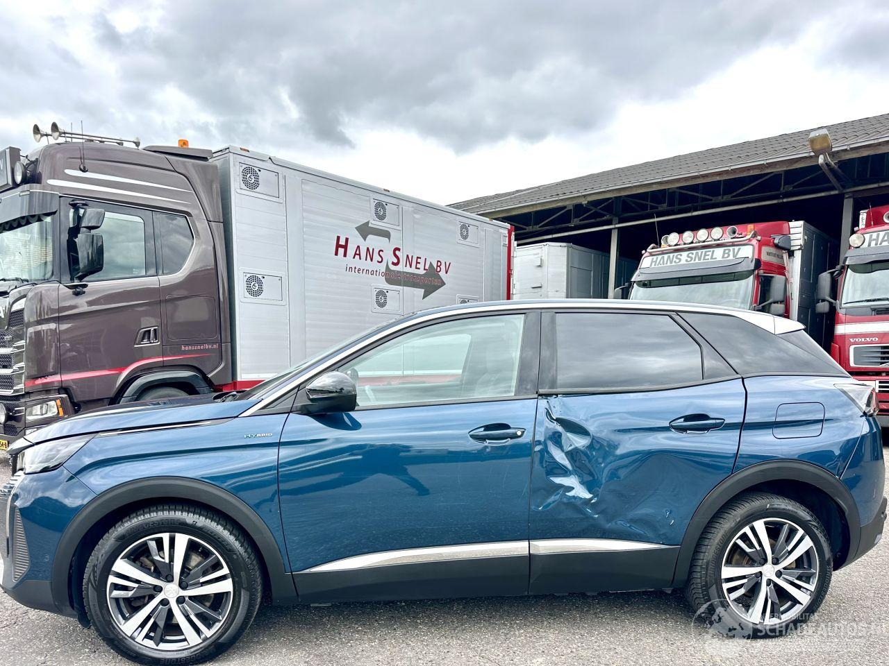 Peugeot 3008 1.6 HYbrid 225pk aut + f1 Allure Pack Bus - nap - nav - camera - keyless entry + start - line + side assist