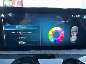 Mercedes A-klasse 250e aut + f1 AMG Bus Sol Limited - nap - pano - 1e eig - widescreen - sfeerverl - cam - front + line assist - keyless picture 25