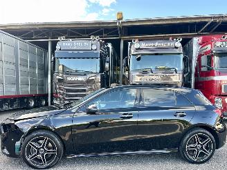 Schadeauto Mercedes A-klasse 250e AMG Bus Sol Limited - nap - pano - 1e eig - widescreen - sfeerverl - camera - front + line assist - keyless 2022/6