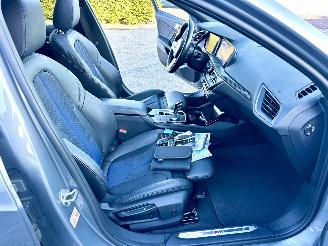 BMW 1-serie 118i aut High Exe M-Sport - nap - pano - sfeerverl - nav - cam - alarm - stuurverw - front + line + park assist picture 42