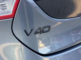 Volvo V-40 1.6 D2 114pk 6-bak Momentum - navi - camera - velgen - sfeerverl - getint glas - pdc - rijdbaar picture 84