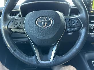 Toyota Corolla 1.8 Hybrid 148pk aut first edition sedan - navi - camera - stuurverw - keyless - front + line + side assist picture 26