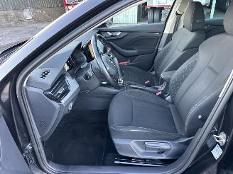 Skoda Scala 1.0 TSI 110pk 6-bak Ambition - nap - 1e eig - navi - virtual - front + line assist - trekh - pdc - all season picture 59