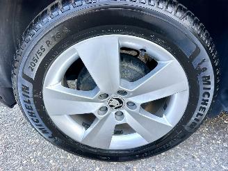 Skoda Scala 1.0 TSI 110pk 6-bak Ambition - nap - 1e eig - navi - virtual - front + line assist - trekh - pdc - all season picture 84