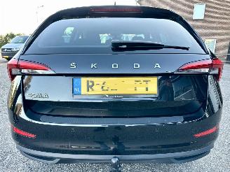 Skoda Scala 1.0 TSI 110pk 6-bak Ambition - nap - 1e eig - navi - virtual - front + line assist - trekh - pdc - all season picture 5