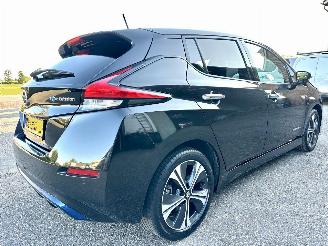 Nissan Leaf 40kWh 150pk aut Tekna - nap - bose - 360cam - keyless - front + line + side assist - stoelverw v+a - stuurverw picture 6