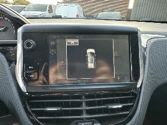 Peugeot 2008 1.2 PureTech 82pk aut + f1 Allure - 33dkm nap - 1e eig - navi - pdc v+a - lmv - clima + cruise contr picture 39