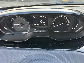 Peugeot 2008 1.2 PureTech 82pk aut + f1 Allure - 33dkm nap - 1e eig - navi - pdc v+a - lmv - clima + cruise contr picture 35