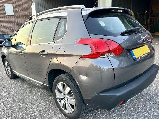 Peugeot 2008 1.2 PureTech 82pk aut + f1 Allure - 33dkm nap - 1e eig - navi - pdc v+a - lmv - clima + cruise picture 7