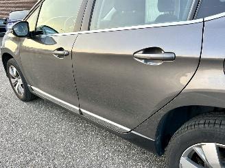 Peugeot 2008 1.2 PureTech 82pk aut + f1 Allure - 33dkm nap - 1e eig - navi - pdc v+a - lmv - clima + cruise contr picture 80