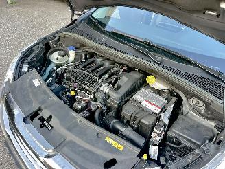 Peugeot 2008 1.2 PureTech 82pk aut + f1 Allure - 33dkm nap - 1e eig - navi - pdc v+a - lmv - clima + cruise contr picture 66