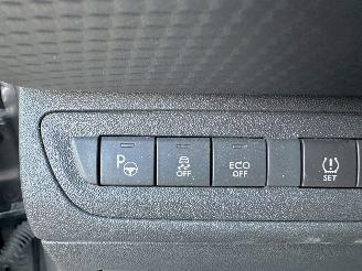 Peugeot 2008 1.2 PureTech 82pk aut + f1 Allure - 33dkm nap - 1e eig - navi - pdc v+a - lmv - clima + cruise contr picture 44