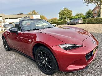 Mazda MX-5 Cabrio 1.5 SkyActiv-G 131pk 6-bak GT-M - bose - navi - leer - stoelverw - pdc - clima - cruise - keyless picture 4