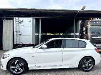 Schadeauto BMW 1-serie 120i 184pk aut M-Sport Shadow Ed - nap - schuifdak - leer - zwarte hemel - camera - pdc v+a 2017/12