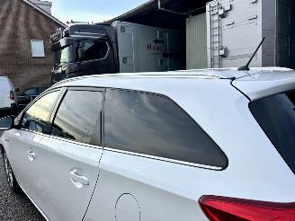 Toyota Auris Touring Sports 1.8 Hybrid aut 123pk L.Pro Exe - nap - pano - xenon - navi - camera - keyless - bearlock - pdc v+a picture 71