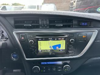 Toyota Auris Touring Sports 1.8 Hybrid aut 123pk L.Pro Exe - nap - pano - xenon - navi - camera - keyless - bearlock - pdc v+a picture 19