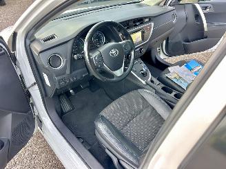 Toyota Auris Touring Sports 1.8 Hybrid aut 123pk L.Pro Exe - nap - pano - xenon - navi - camera - keyless - bearlock - pdc v+a picture 47
