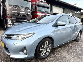 Toyota Auris Touring Sports 1.8 Hybrid aut 123pk Lease Pro - nap - pano - xenon - navi - camera - keyless - pdc v+a - afn trekh picture 2