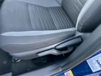 Toyota Auris Touring Sports 1.8 Hybrid 99pk aut Aspiration - nap - clima - cruise - navi - camera - aux - usb - facelift model picture 33