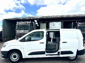 damaged commercial vehicles Opel Combo 1.5D 102pk 6-bak L2/H1 Edition - nap - 1e eig - 2x schuifdeur - klapdeuren - airco - cruise - pdc 2022/11