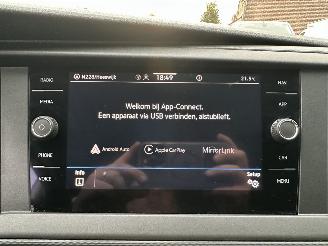 Volkswagen Transporter 2.0 TDI 150pk dsg aut L1/H1 Highl - nap - 1e eig - navi - carplay - airco - cruise - front assist - acc - pdc picture 24