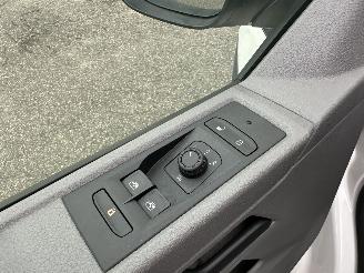 Volkswagen Transporter Gereserveerd 2.0 TDI 150pk dsg aut L1/H1 Highl - nap - 1e eig - navi - carplay - airco - cruise - front assist - acc - pdc picture 40