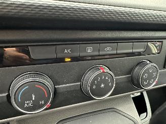 Volkswagen Transporter 2.0 TDI 150pk dsg aut L1/H1 Highl - nap - 1e eig - navi - carplay - airco - cruise - front assist - acc - pdc picture 36