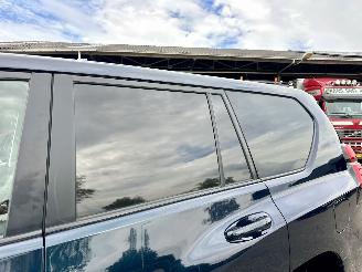 Toyota Landcruiser 2.8D-4D F 204pk aut 4WD Comfort high roof window van - nw model - leer - stoelverw - keyless - camera picture 104