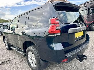 Toyota Landcruiser 2.8D-4D F 204pk aut 4WD Comfort high roof window van - nw model - leer - stoelverw - keyless - camera picture 7