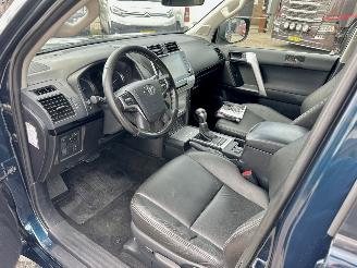 Toyota Landcruiser 2.8D-4D F 204pk aut 4WD Comfort high roof window van - nw model - leer - stoelverw - keyless - camera picture 18