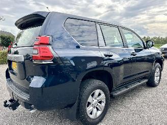 Toyota Landcruiser 2.8D-4D F 204pk aut 4WD Comfort high roof window van - nw model - leer - stoelverw - keyless - camera picture 5
