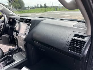 Toyota Landcruiser 2.8D-4D F 204pk aut 4WD Comfort high roof window van - nw model - leer - stoelverw - keyless - camera picture 73